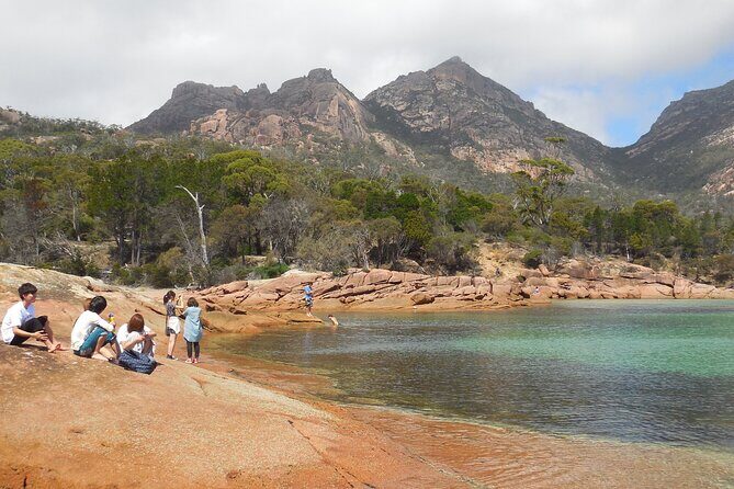 BIG 3 Tasmania - Port Arthur, Wineglass Bay, Cradle Mountain - What to do about food: how lunch works and how to avoid stress