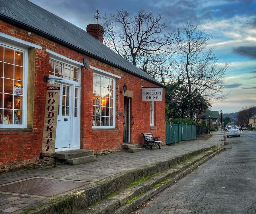Historic Richmond Village Half-Day Coach Tour - Weather, pace, and how to get the most from the format
