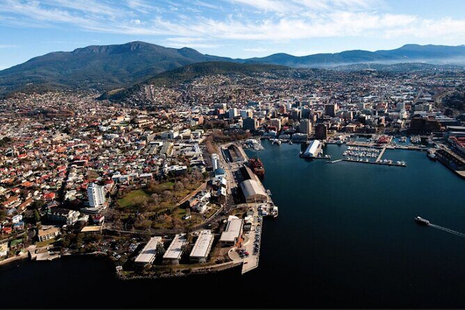 Hobart Highlights Day Tour - The city loop: the sights you see from the road (and why it helps)