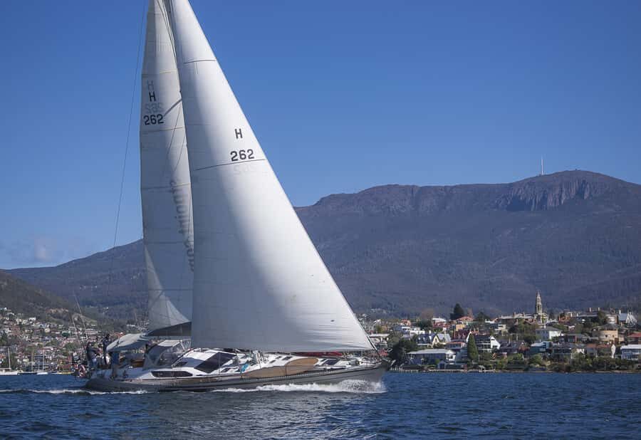 Hobart: Luxury Yacht Scenic Sailing Tour with Snacks - What the 3 Hours Feels Like (Morning or Afternoon)