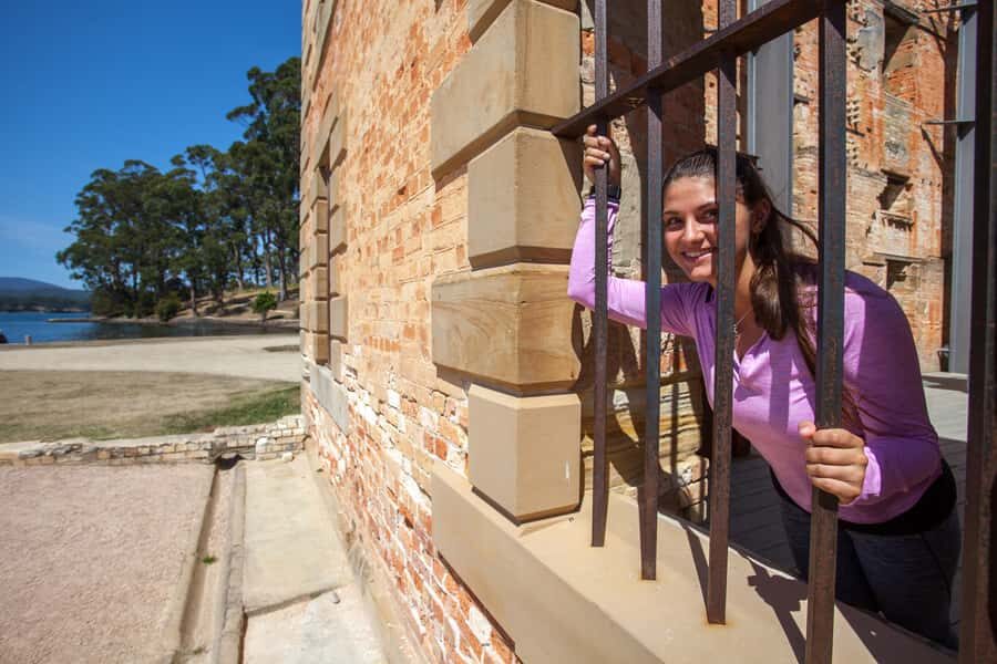 Hobart: Port Arthur, Richmond & Tassie Devil - Active Tour - Starting early from Hobart: 7:25am pickup, day-pack rules, and a small-group vibe