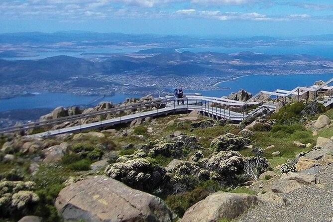 kunanyi/Mt Wellington Ultimate Experience Tour from Hobart - Observatory and the Western Wilderness Lookout: a second angle on kunanyi