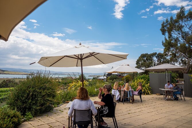 Signature Saturday Wine Tour - Getting oriented: meeting point, timing, and the small-group vibe