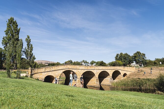 Signature Wine Tour - Hobart & SE Tasmania - Richmond Bridge and Historic Richmond: A Scenic Break From Wine