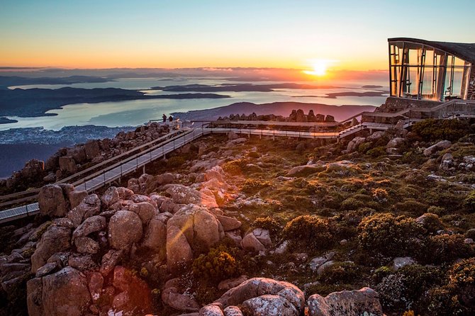 The Hobart Local - Private, luxury half-day tour - Price and value: is $358.62 per person actually fair?